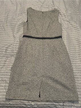 Loft, 4, Black and White Dress with Black Waist Trim, Amazing material